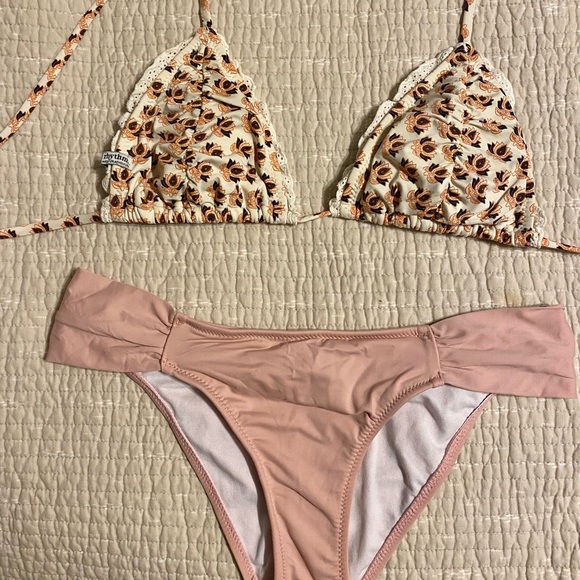 RHYTHM bikini - Picture 1 of 5